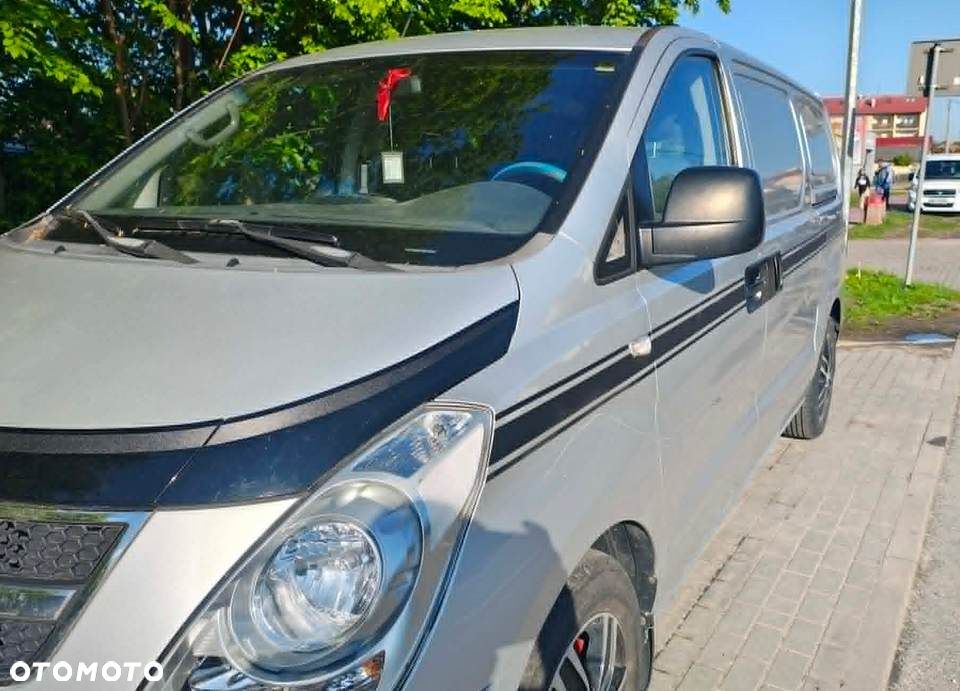 Hyundai H1 -Starex - 2