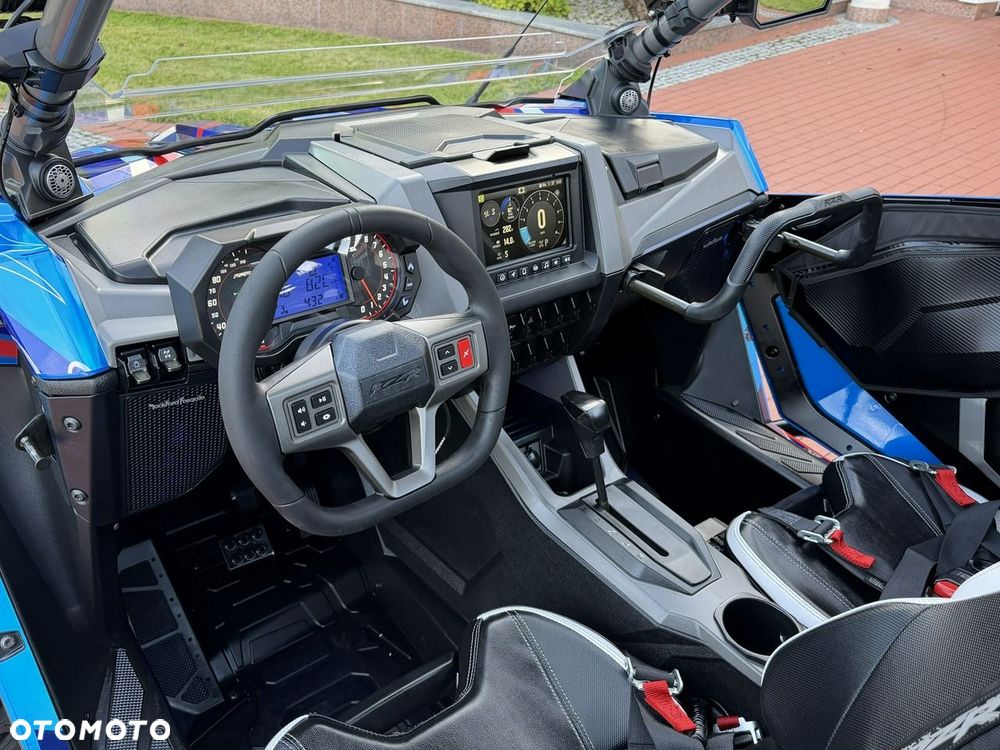 Polaris RZR - 24
