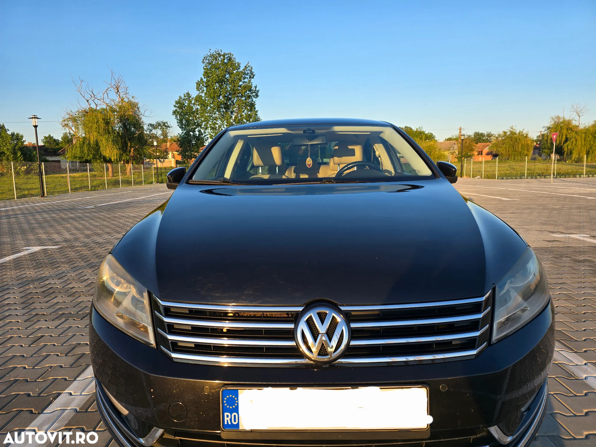Volkswagen Passat 2.0 TDI BlueMotion Technology Highline - 3