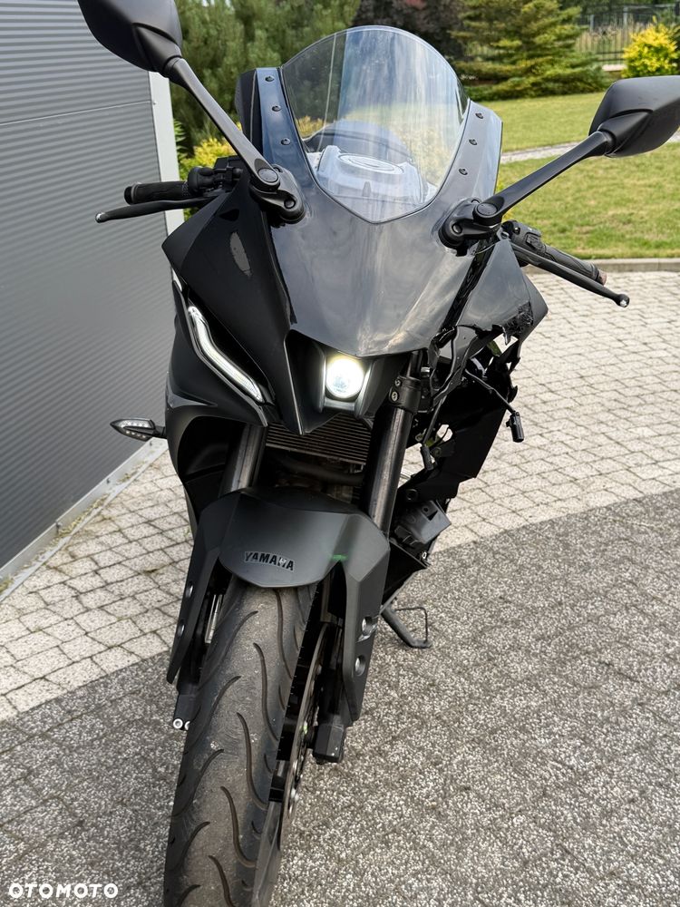 Yamaha YZF - 12
