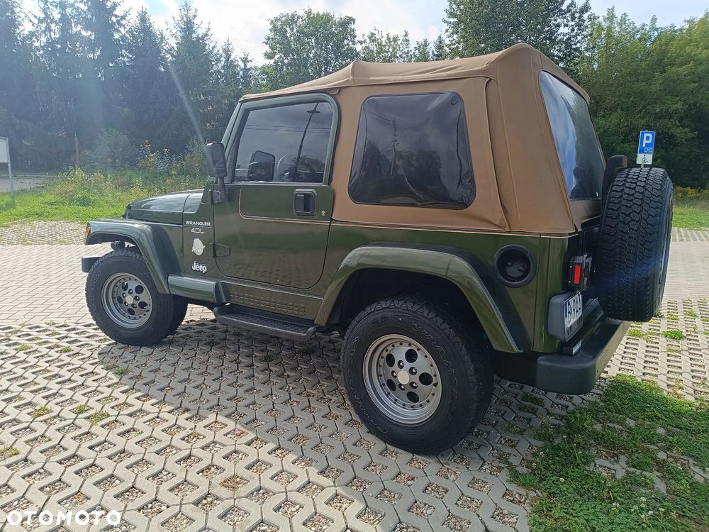 Jeep Wrangler 4.0 Automatik Sahara - 8