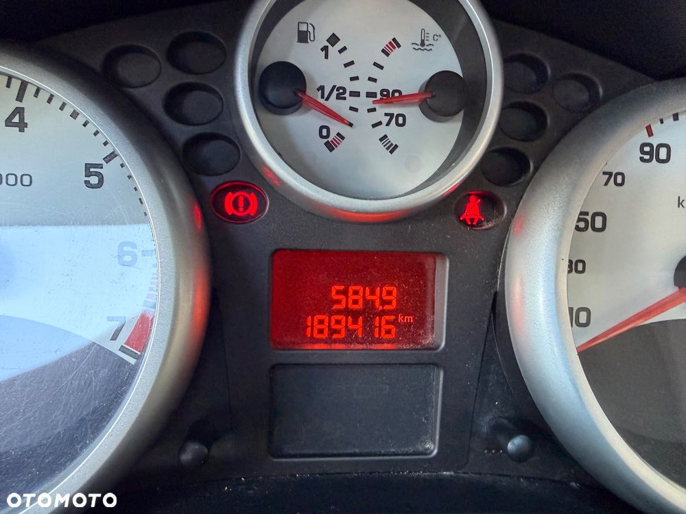 Peugeot 207 1.4 16V Trendy - 4