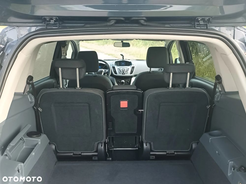 Ford Grand C-MAX - 34