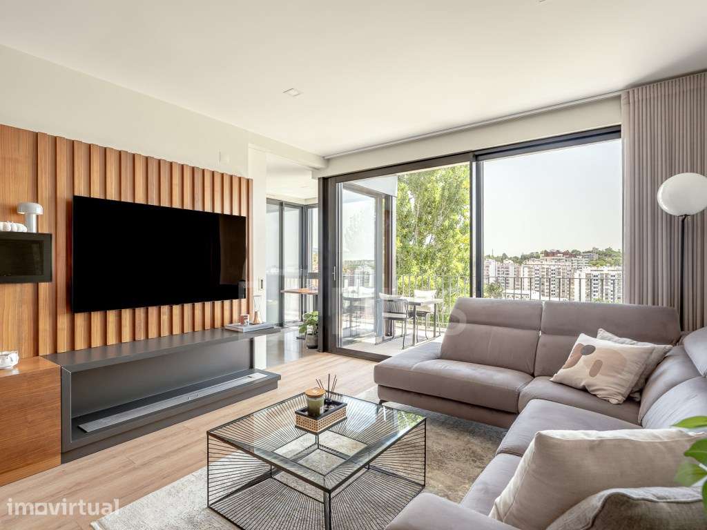 Apartamento T3 em condomínio fechado em Carnaxide, Oeiras, Lisboa - Grande imagem: 2/30