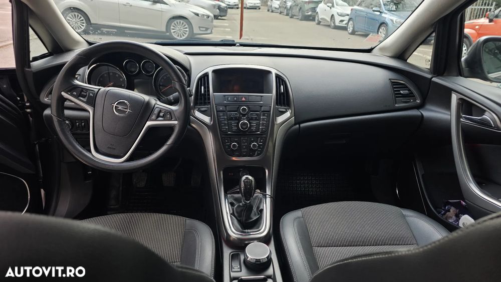 Opel Astra 1.4 - 7