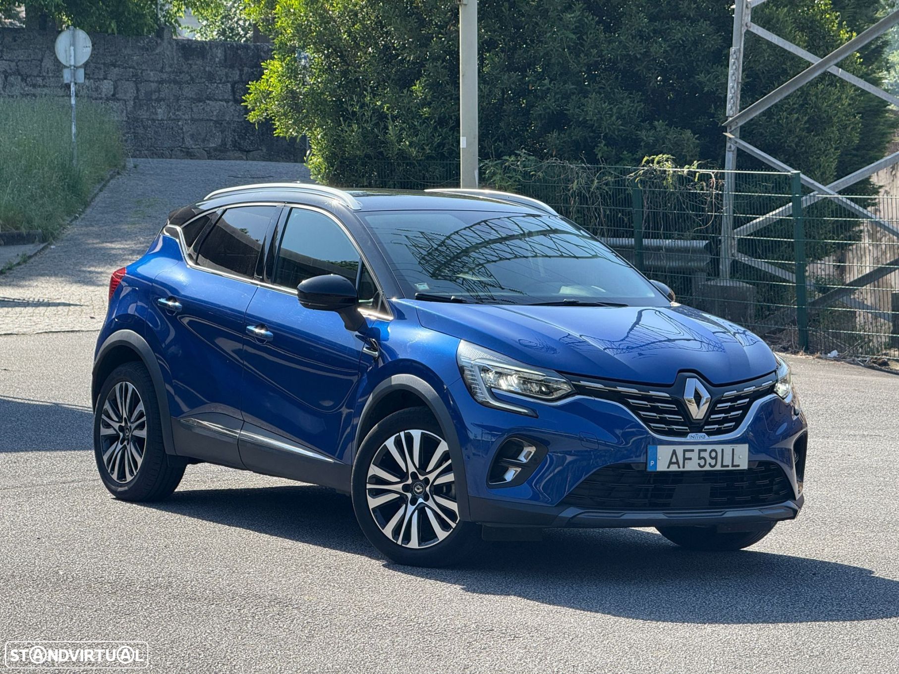 Renault Captur 1.6 E-Tech Plug-In Initiale Paris - 1