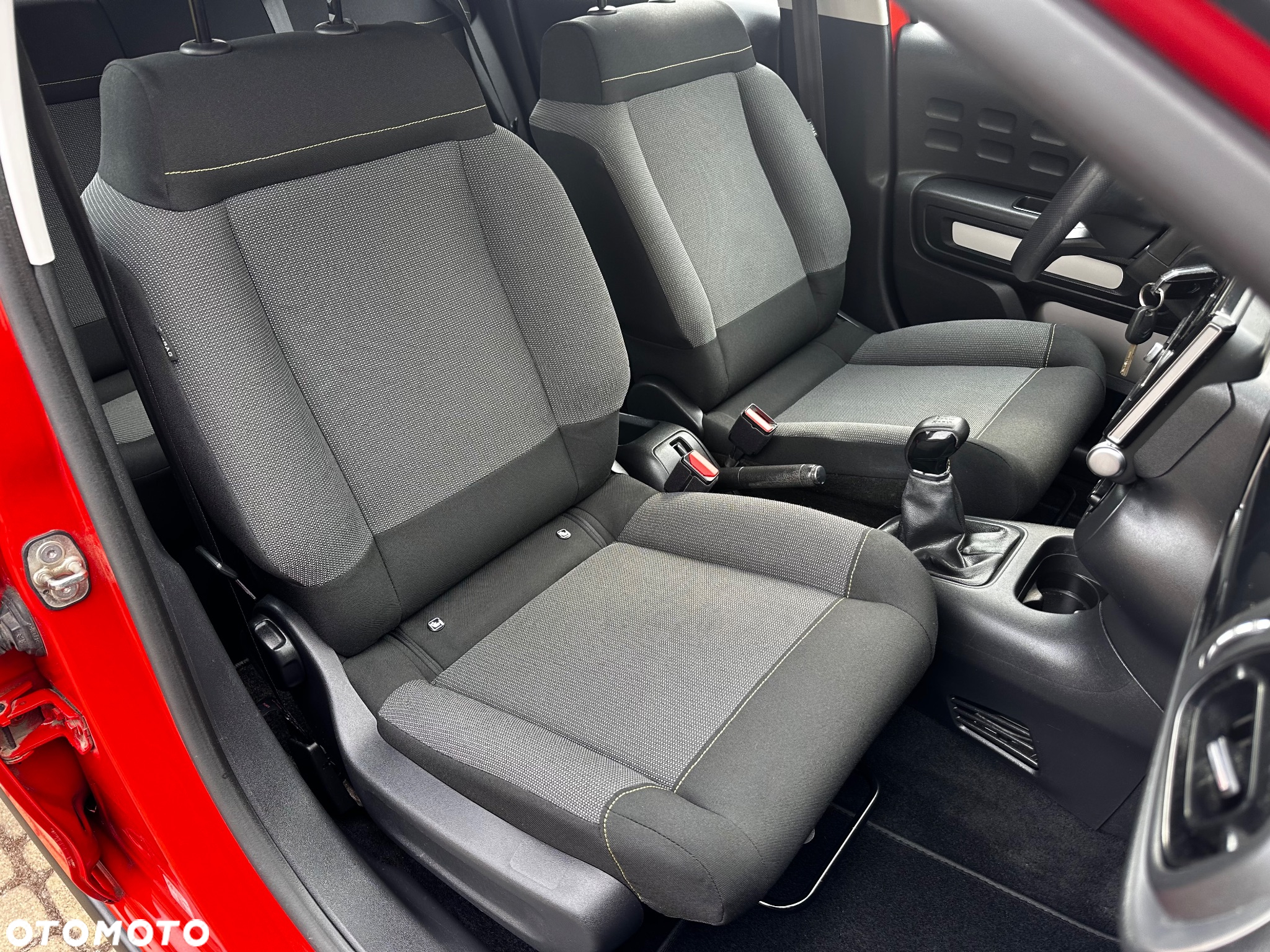 Citroën C3 1.2 PureTech Exclusive - 35