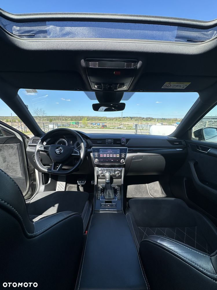 Skoda Superb 2.0 TDI SCR 4x4 Sportline DSG - 12