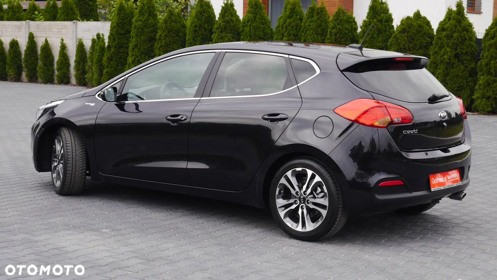 Kia Ceed 1.6 GDI ISG Platinum Edition - 8