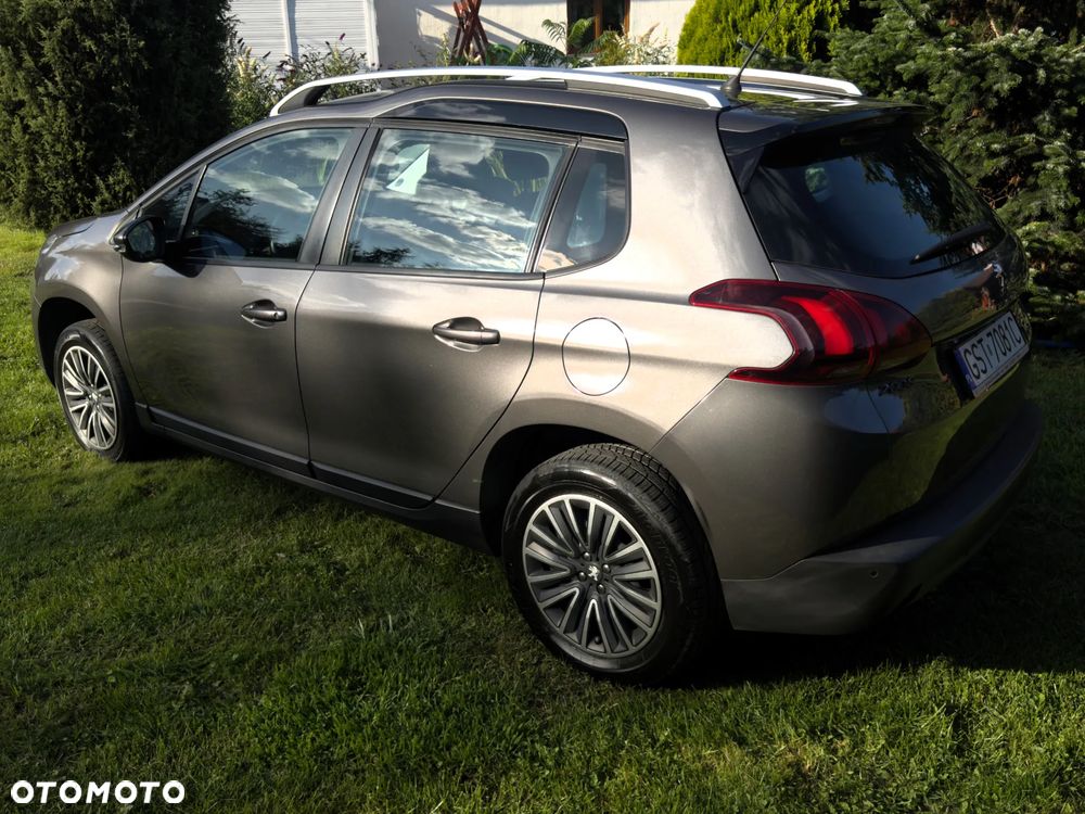 Peugeot 2008 1.2 Pure Tech Style - 10