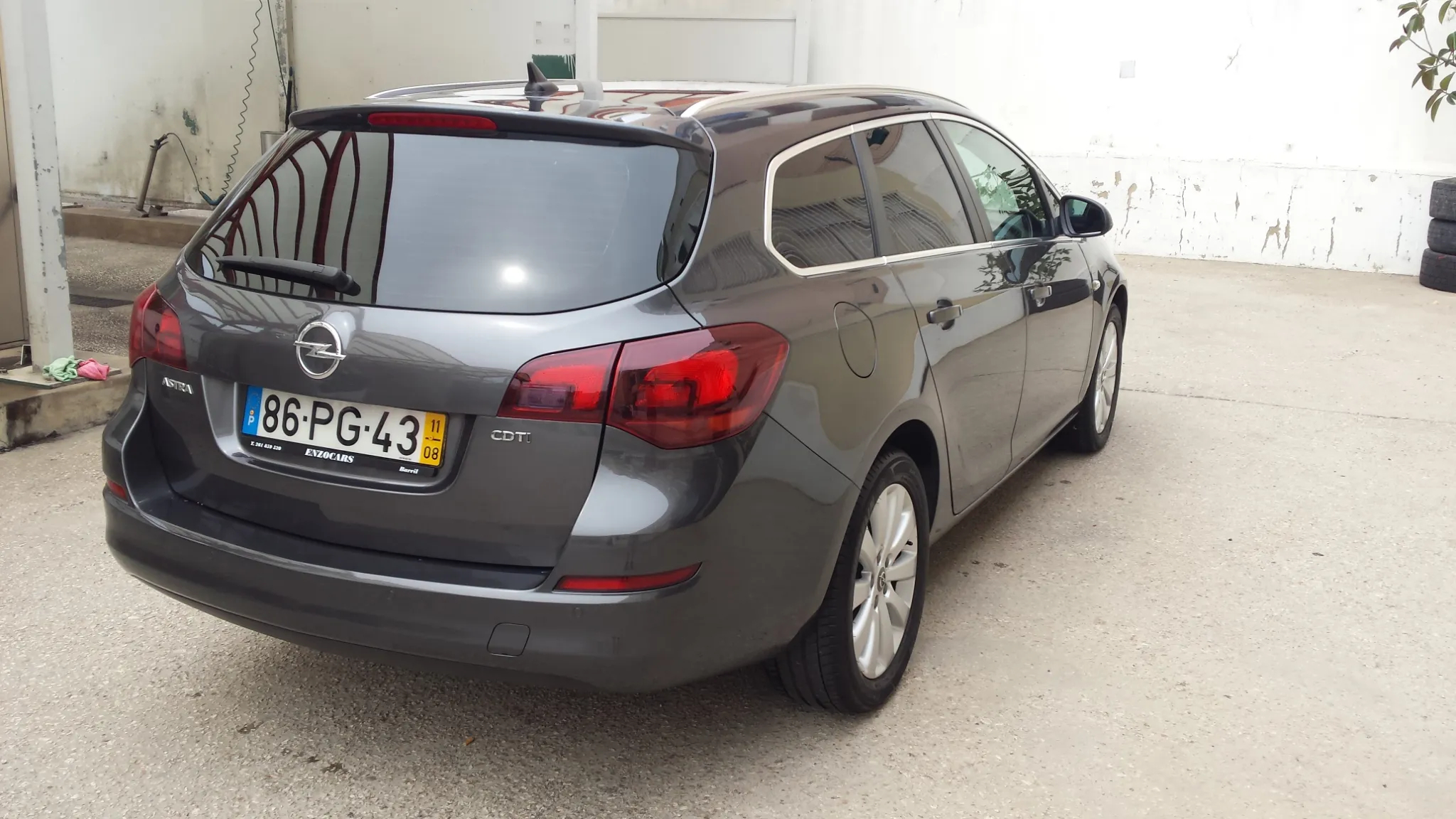 Opel Astra Sports Tourer - 11