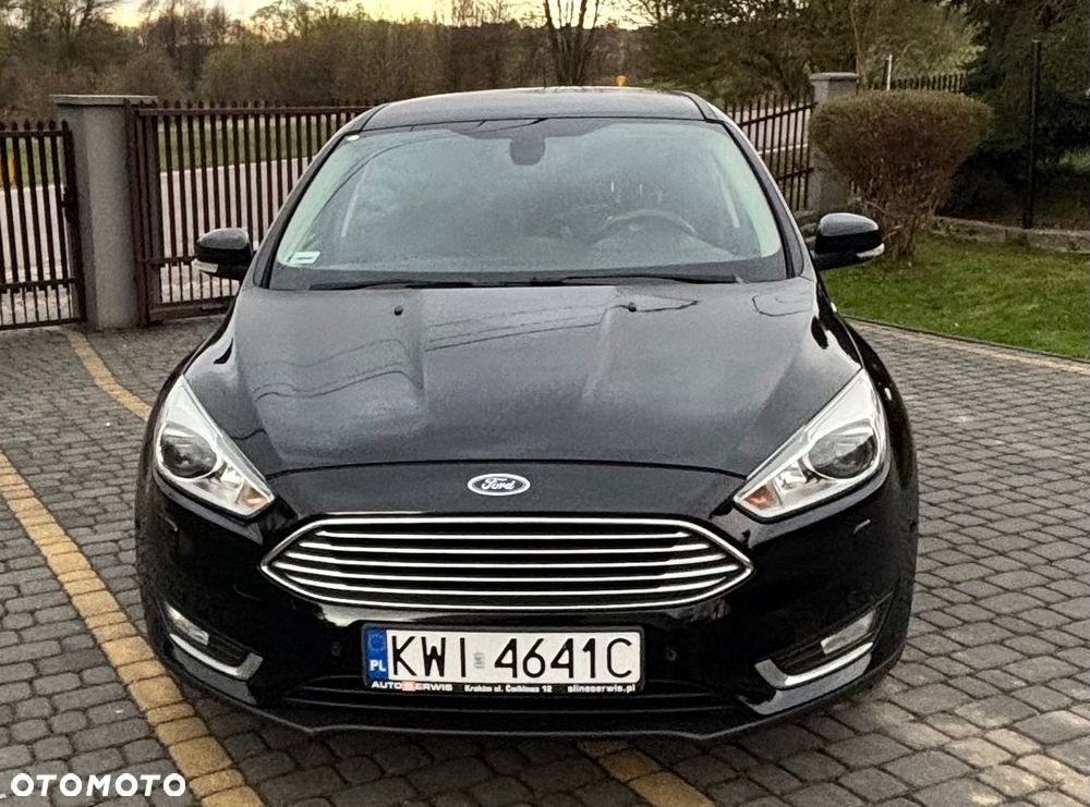 Ford Focus 1.5 EcoBoost Titanium - 4