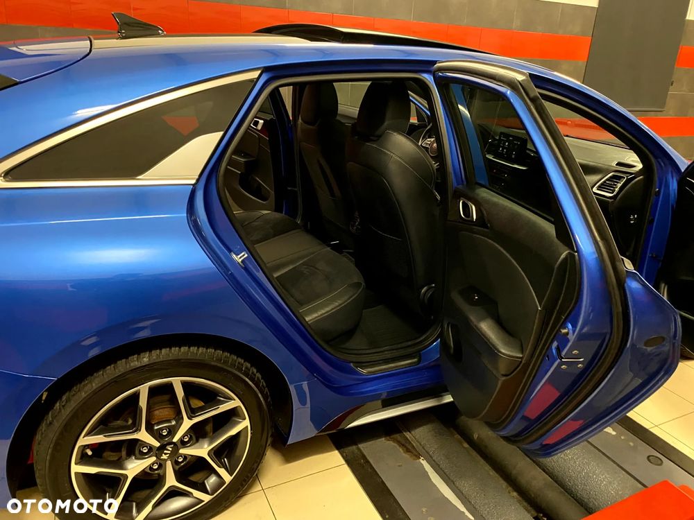 Kia ProCeed 1.6 CRDi SCR GT LINE - 29