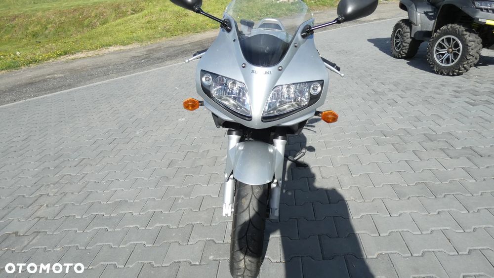 Suzuki SV - 4