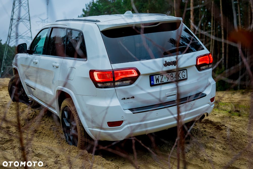 Jeep Grand Cherokee - 8