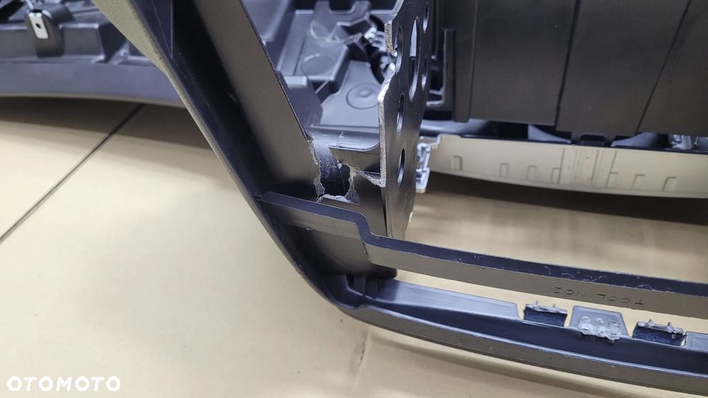 MERCEDES CLA W117 DESKA KONSOLA ORYGINAŁ - 11