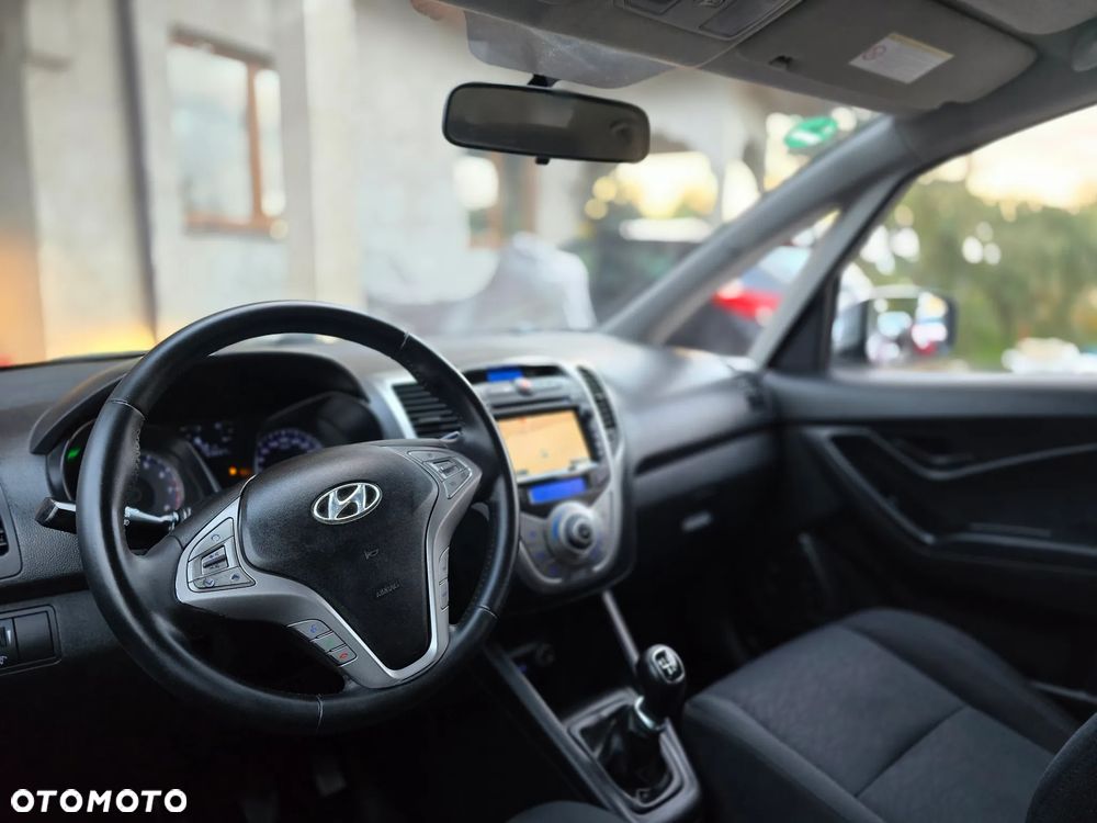 Hyundai ix20 - 23