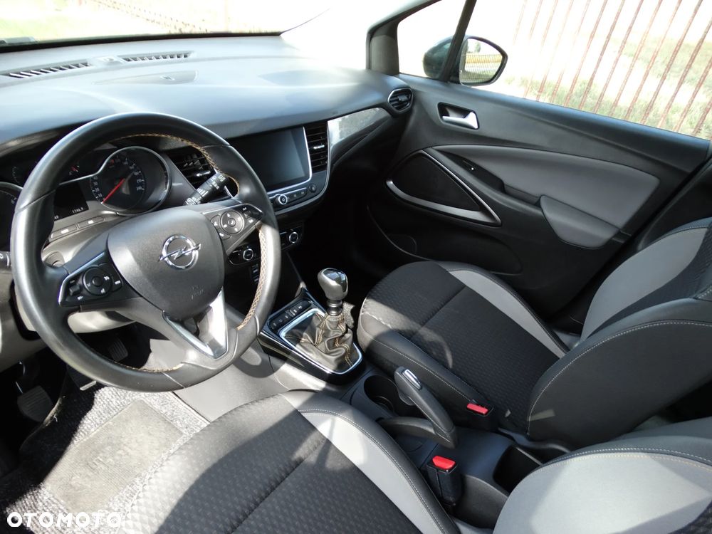 Opel Crossland X - 10