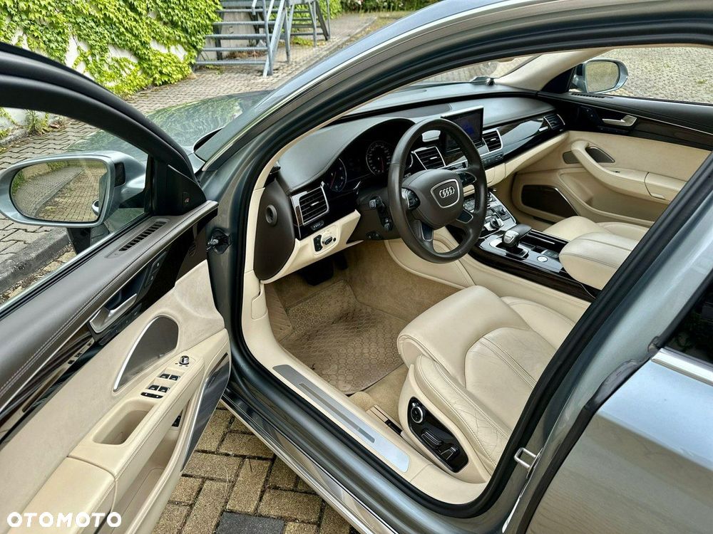 Audi A8 - 5