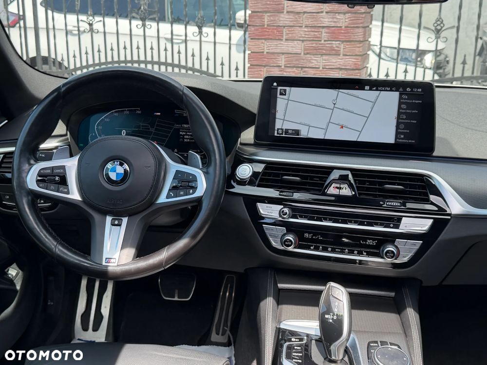 BMW Seria 5 520d xDrive MHEV M Sport sport - 8