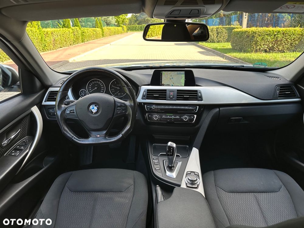 BMW Seria 3 - 24