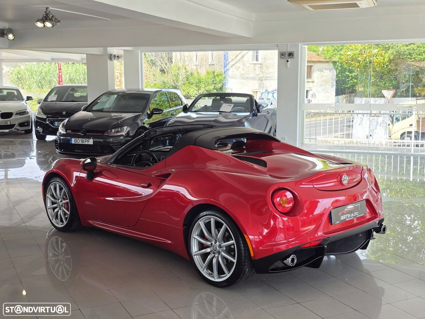 Alfa Romeo 4C Spider 1750 TBi - 2