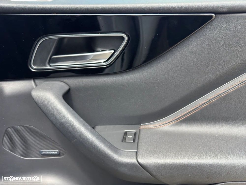 Jaguar F-Pace - 23