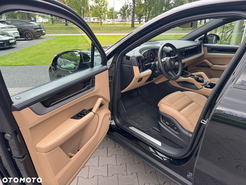 Porsche Cayenne Standard - 18