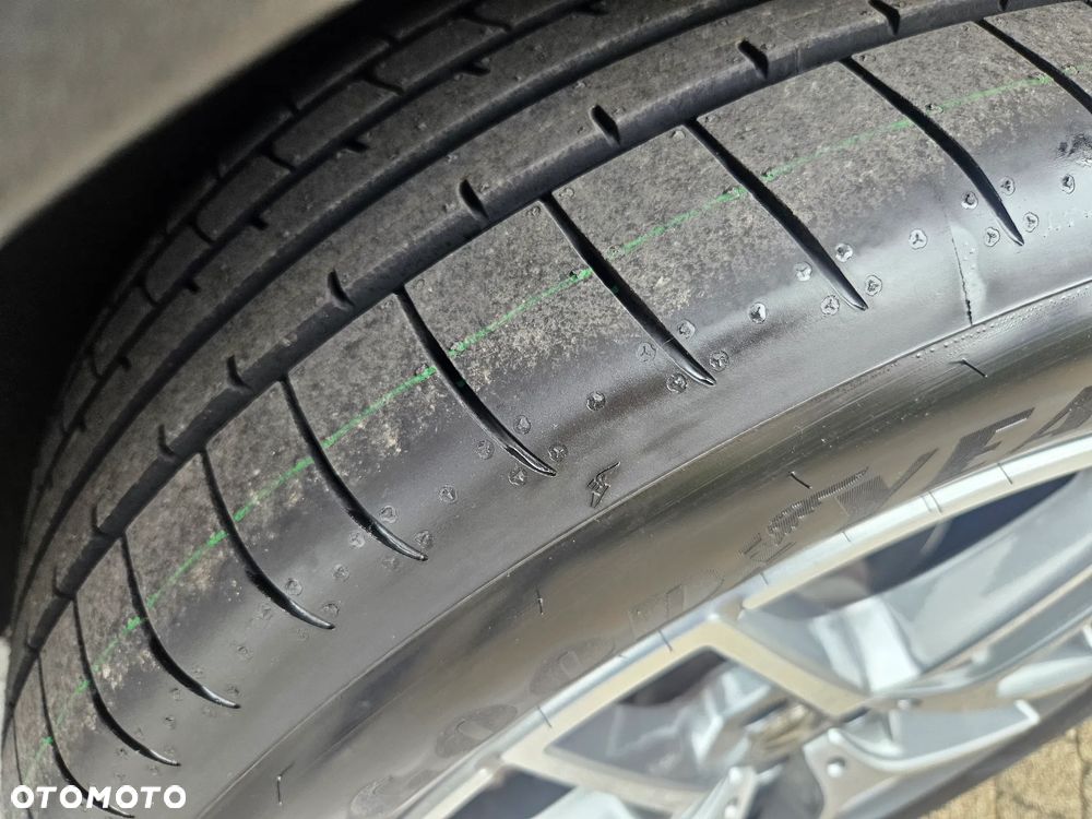 Mercedes-Benz GLC - 19