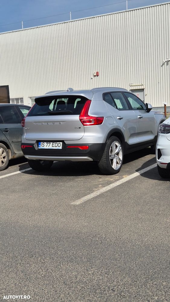 Volvo XC 40 D4 AWD Momentum Pro - 17