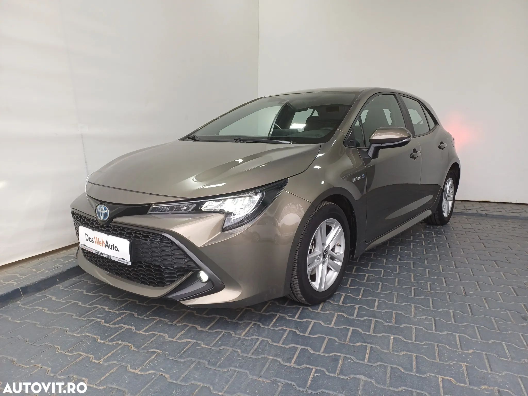 Toyota Corolla Sedan 1.8 HSD Dynamic - 1