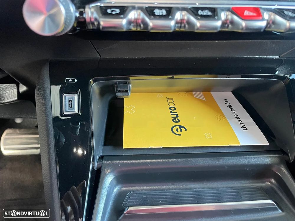 Peugeot 2008 1.2 PureTech GT Pack EAT8 - 20