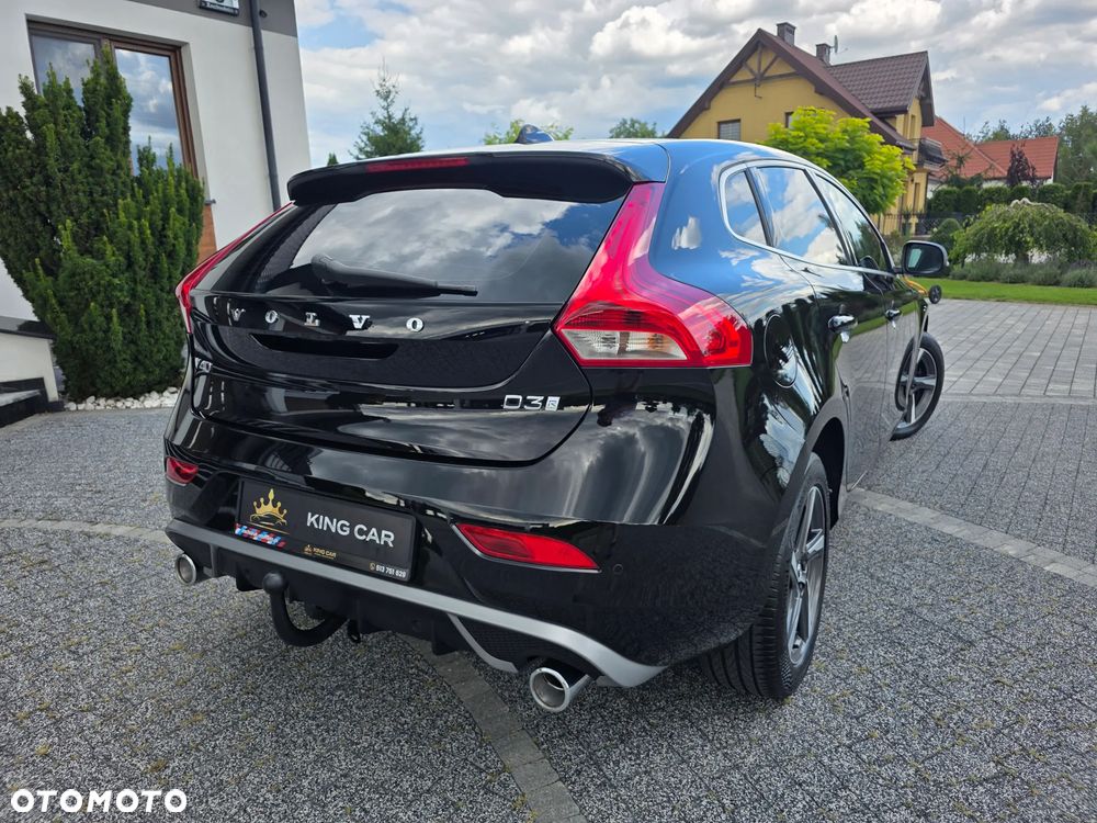 Volvo V40 D3 Geartronic RDesign - 16