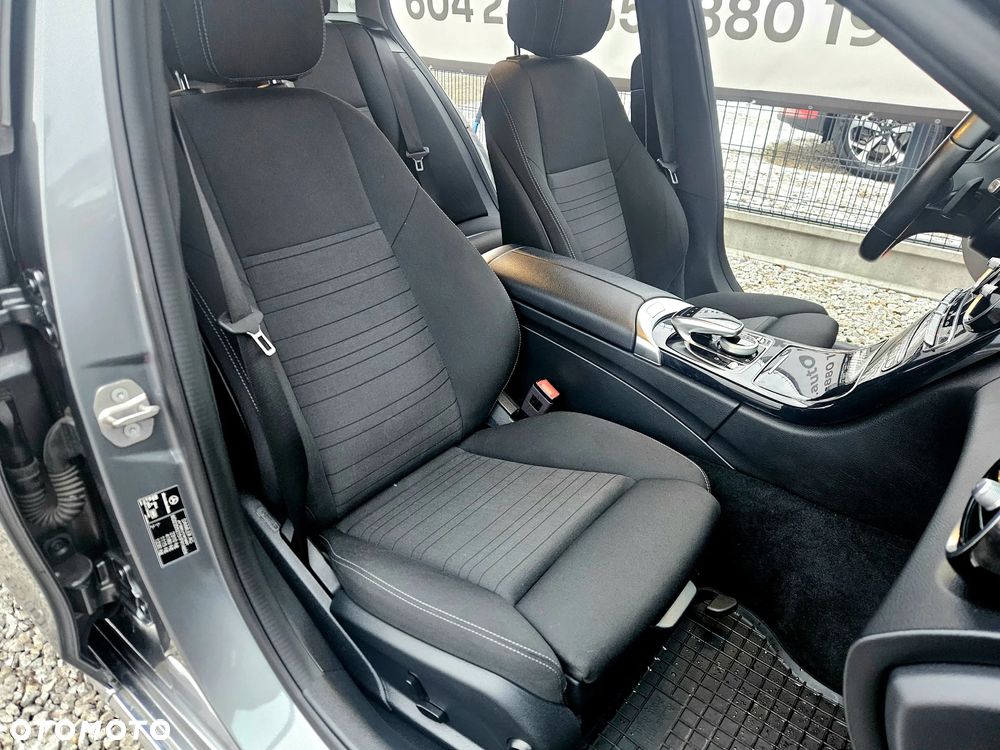 Mercedes-Benz Klasa C 220 d 4MATIC 9G-TRONIC - 29