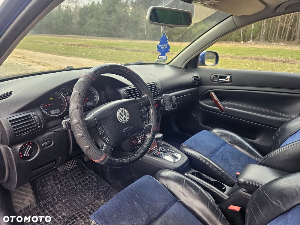 Volkswagen Passat 2.5 TDI Highline Tiptr - 13