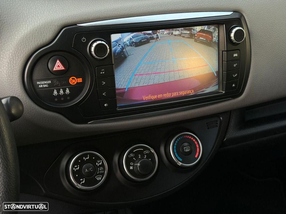 Toyota Yaris - 13