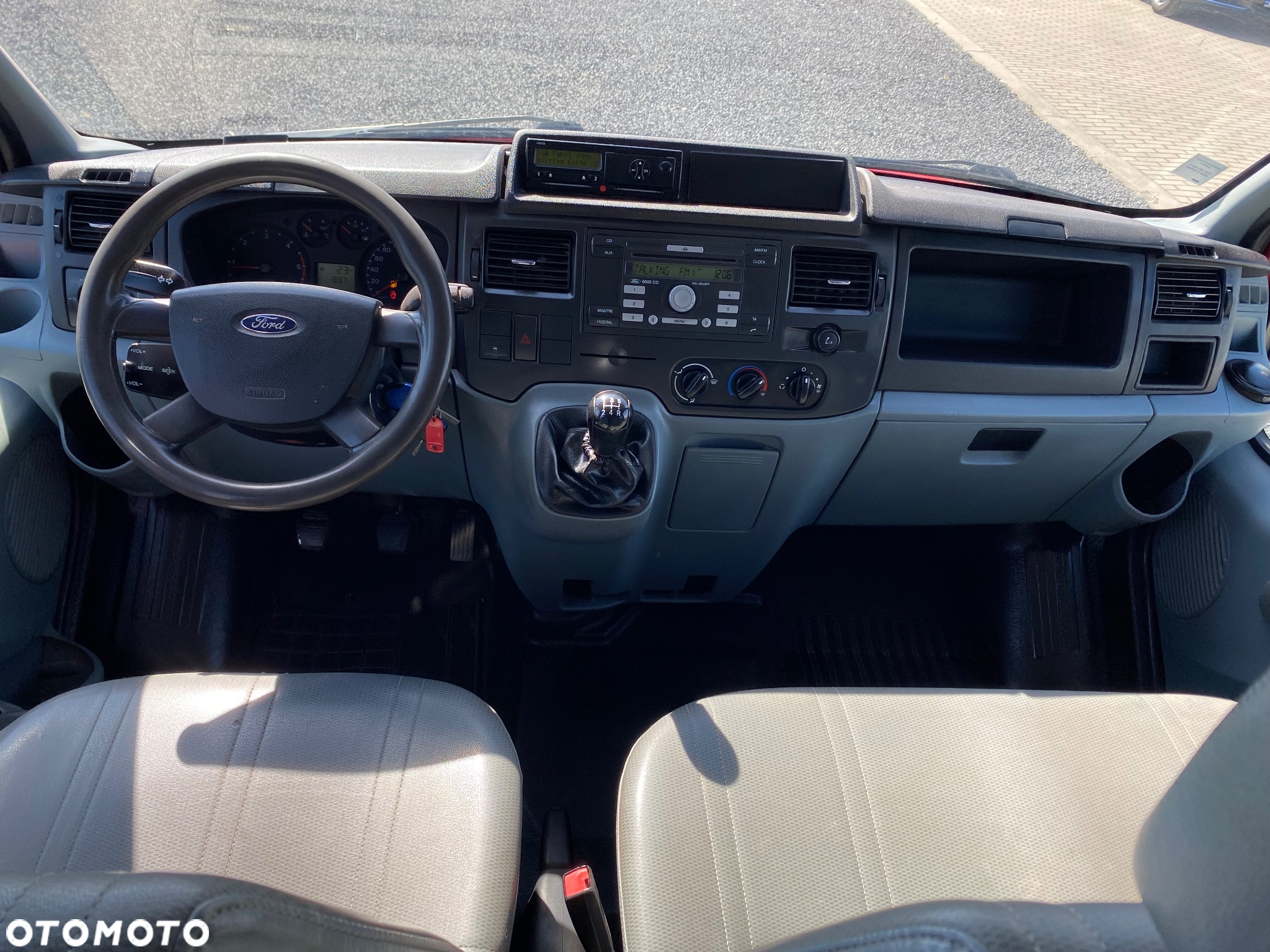 Ford Transit - 11