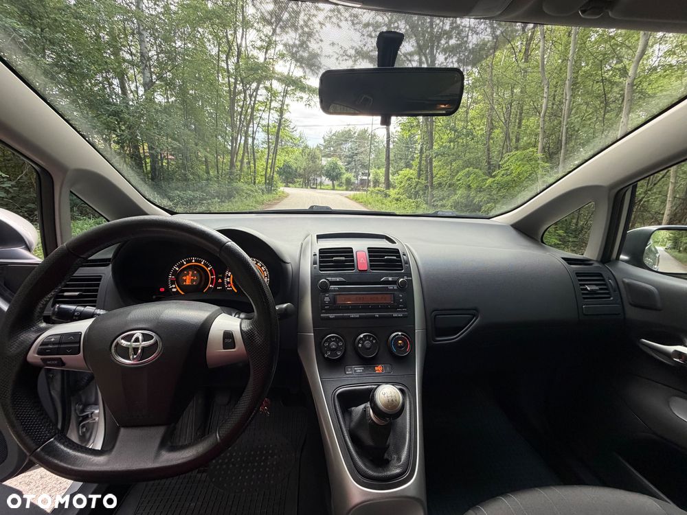Toyota Auris 1.33 VVT-i Life - 16