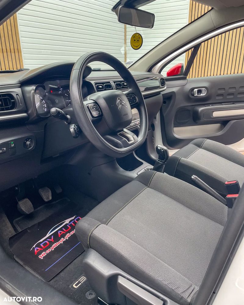 Citroën C3 1.2 PureTech BVM Shine - 12