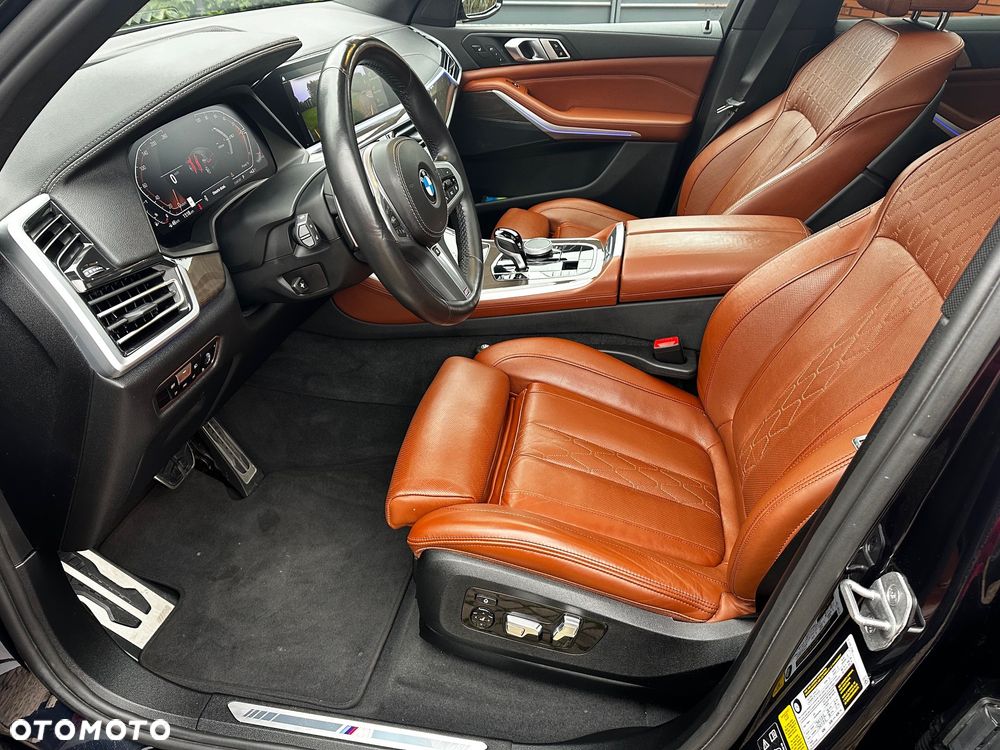 BMW X5 xDrive40i - 12