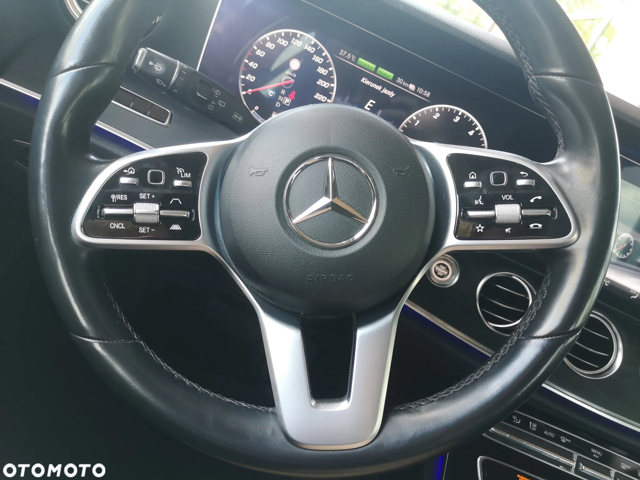 Mercedes-Benz Klasa E 300 de 9G-TRONIC - 14