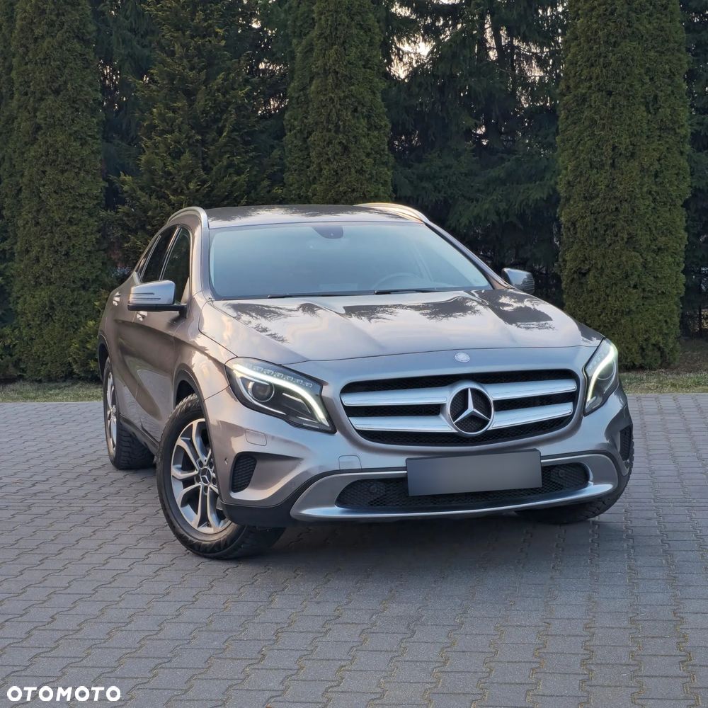 Mercedes-Benz GLA 220 d 4Matic 7G-DCT AMG Line - 2