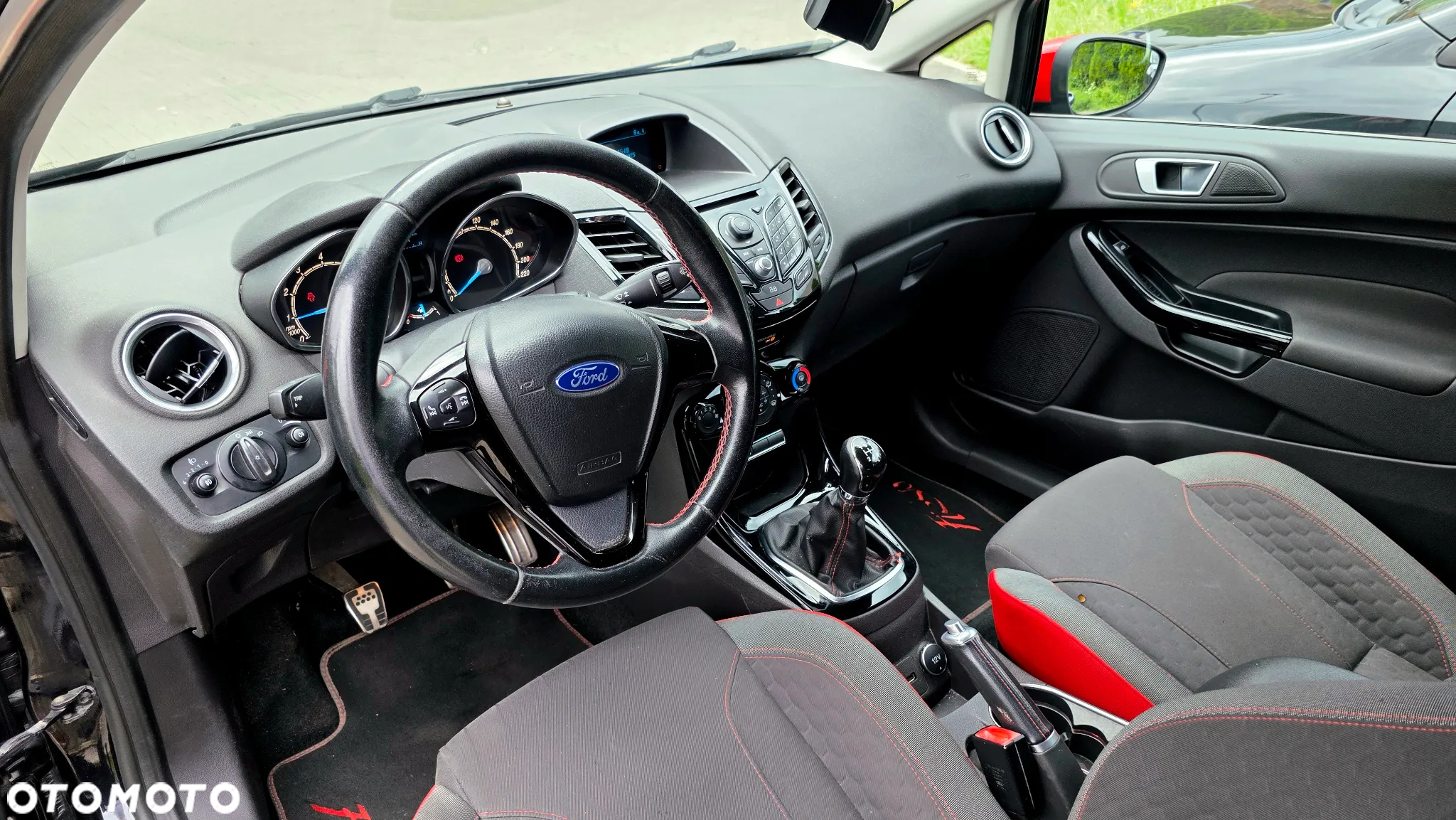 Ford Fiesta 1.0 EcoBoost S&S ST-LINE Black - 10
