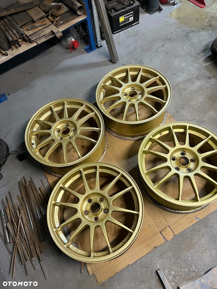 Subaru Impreza 2.0 GT - 9