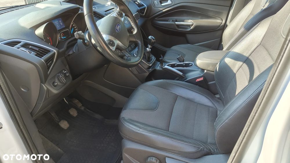 Ford Kuga 2.0 TDCi 4WD Titanium Plus - 11