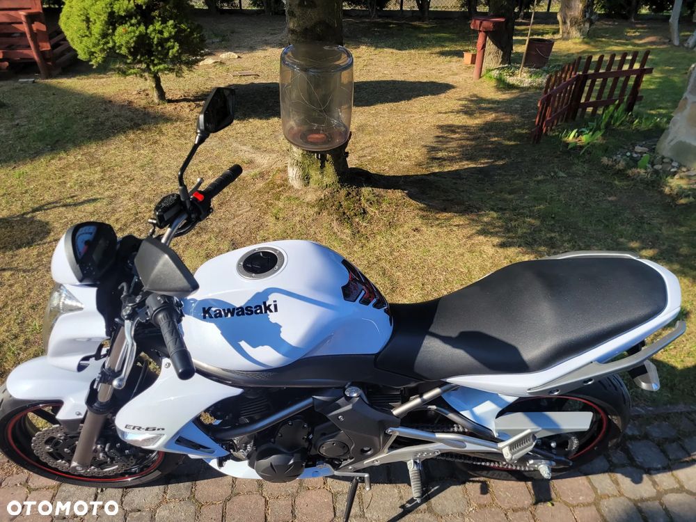 Kawasaki ER - 22