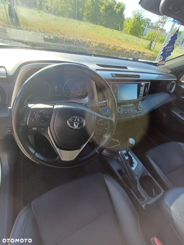 Toyota RAV4 - 13