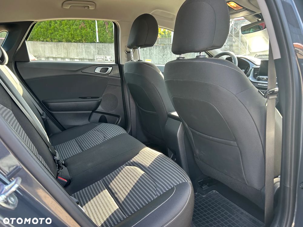 Kia Ceed 1.5 T-GDI M - 15