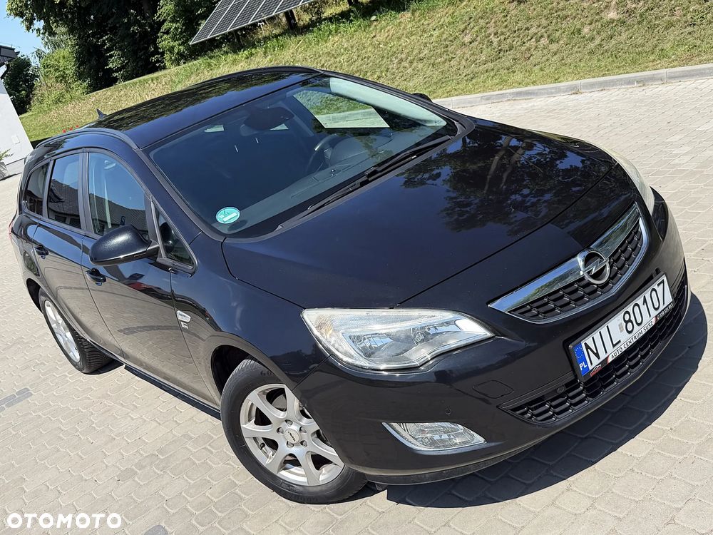 Opel Astra 1.4 Turbo 150 Jahre - 2