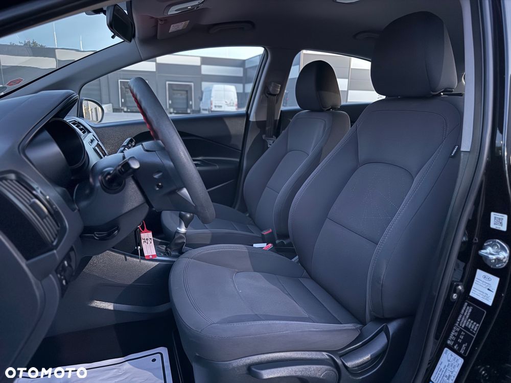 Kia Rio - 13